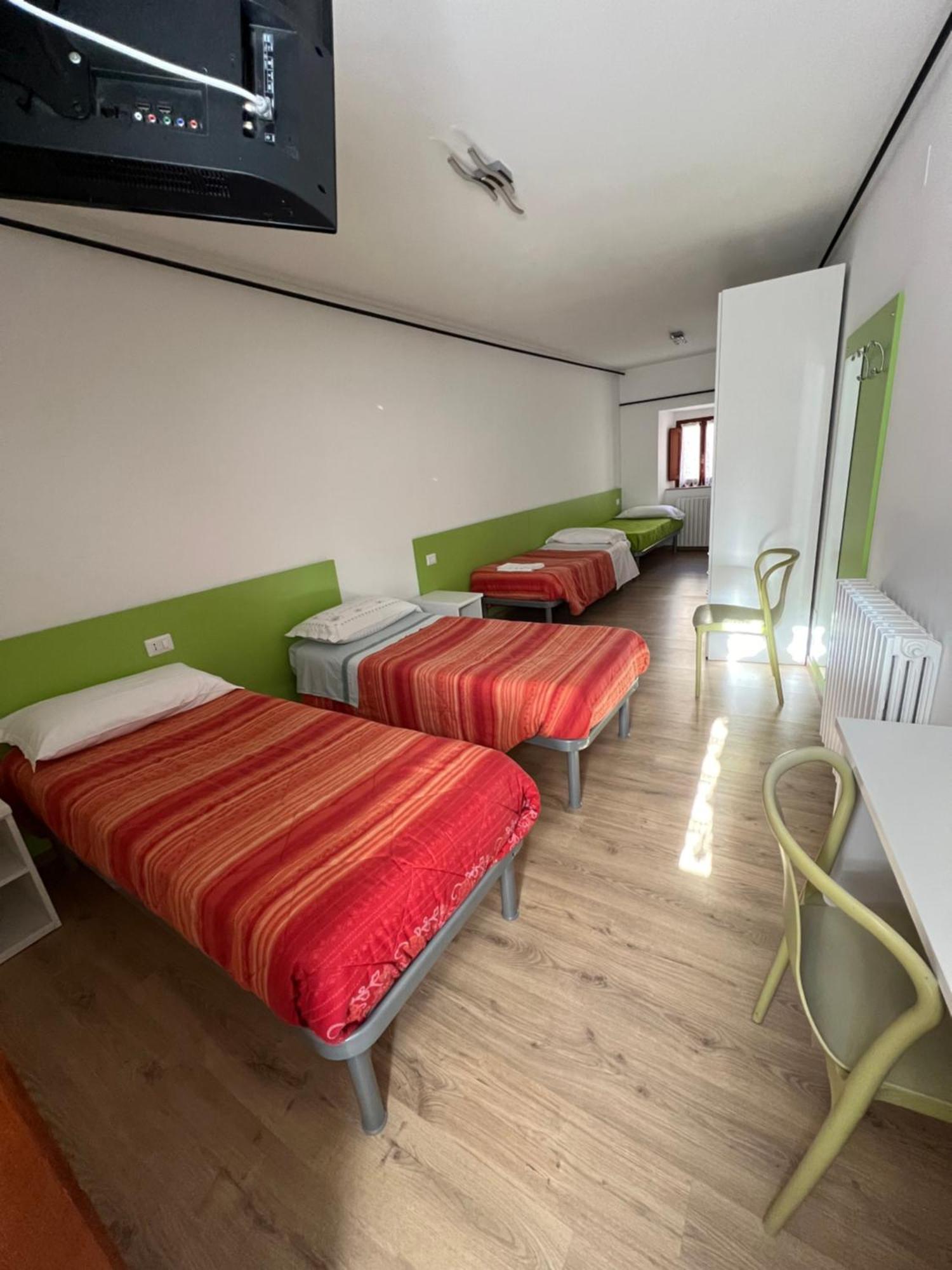 Hotel Guerrin Meschino à Montemonaco Extérieur photo